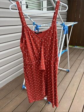 Reitmans Polka Dot rust Wrap Dress, tie waist hourglass shape - XL